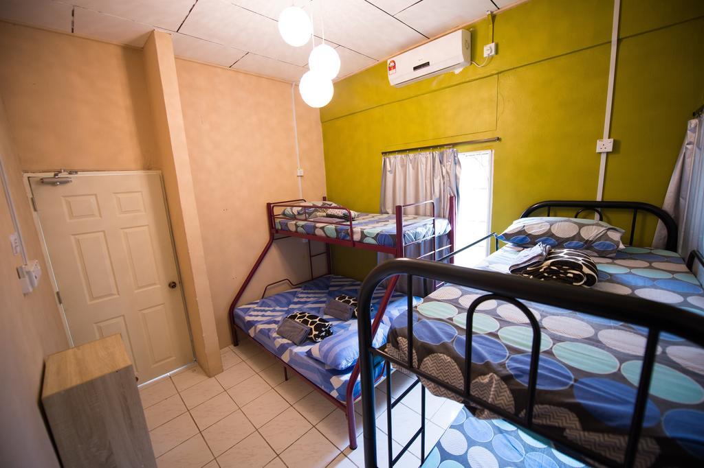 Kemaman Lodge & Cafe Chukai Zewnętrze zdjęcie