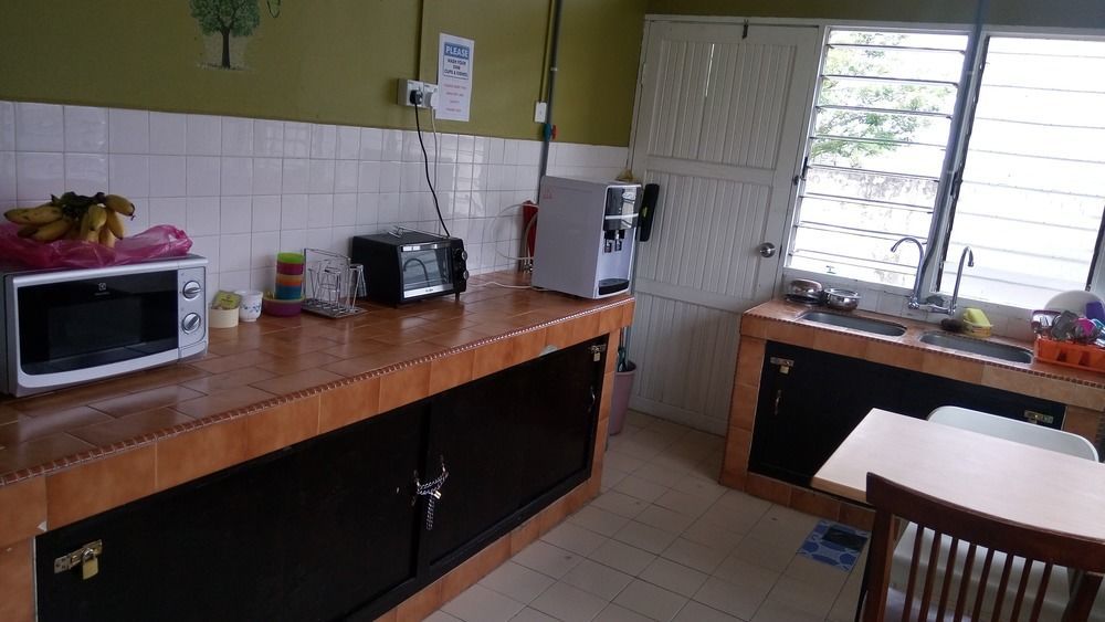 Kemaman Lodge & Cafe Chukai Zewnętrze zdjęcie